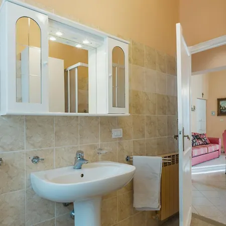 Ginevra By Interhome Daire
